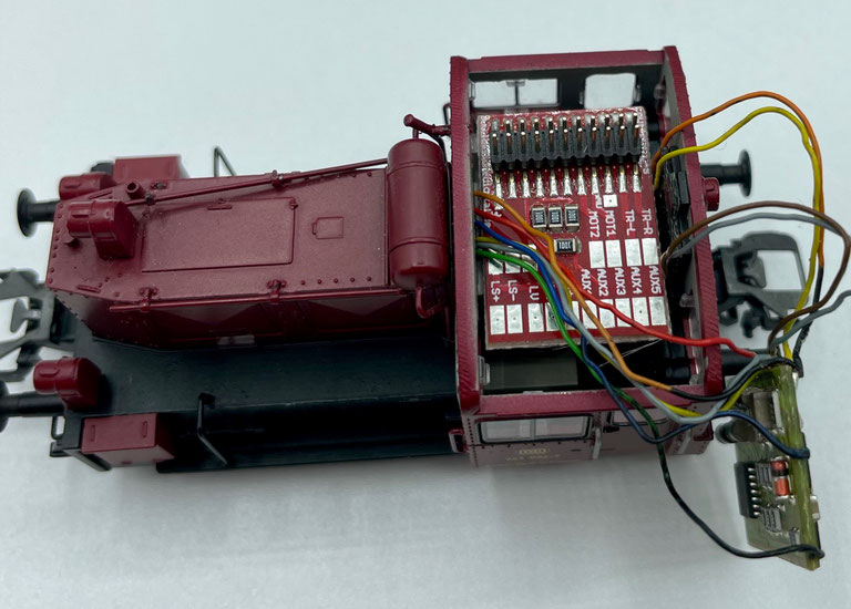 LoDi-21MTC(-S) — The LoDi-21MTC-S board and its connections