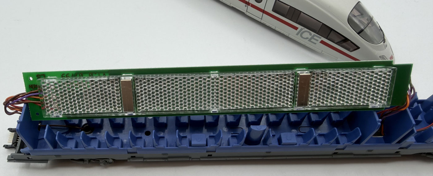 LoDi-WiB ICE3-M(-St) — Installing the LoDi-WiB ICE3 boards