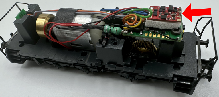 LoDi-RCS-Fun — Fitting a LoDi-RCS-Fun into a locomotive