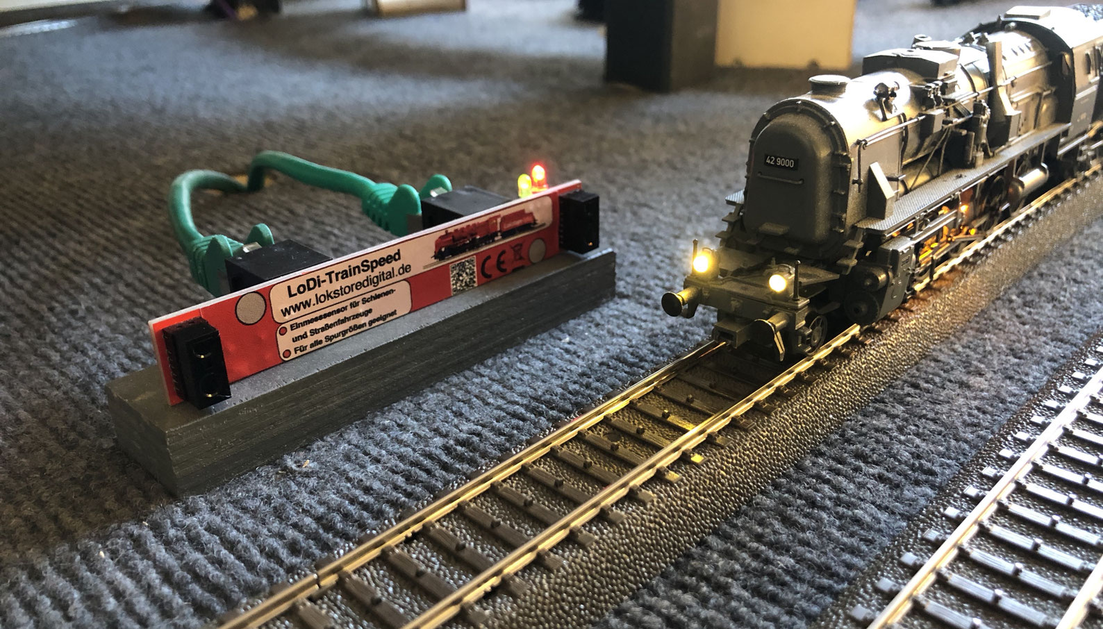LoDi-TrainSpeed — Positioning the LoDi-TrainSpeed for measuring